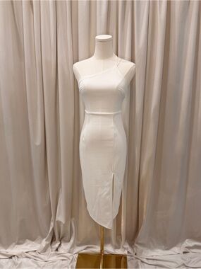NWT Olia White One Shoulder Bodycon Asymmetrical Dress Size XS